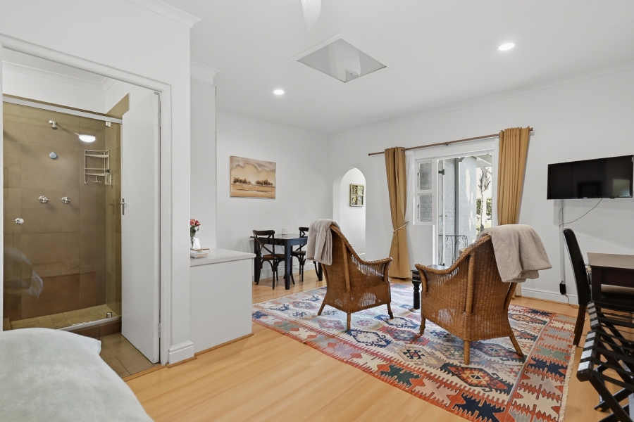 5 Bedroom Property for Sale in Constantia Western Cape